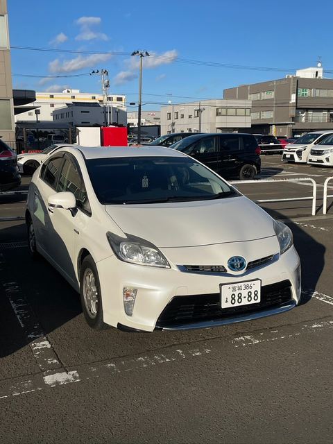 Toyota Prius 1.8S Alpine の写真1