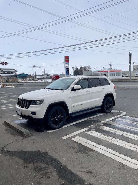 JEEP グランドチェロキーアルティテュード の写真1