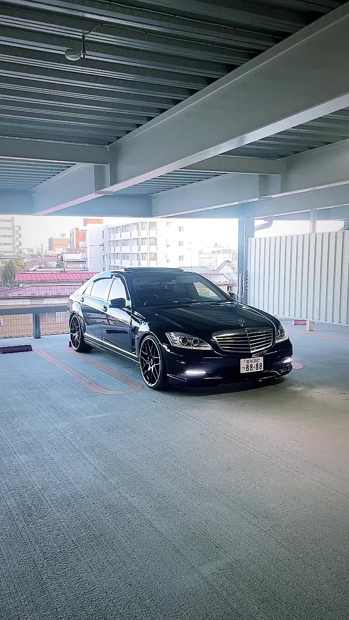 Mercedes-Benz S550L Lorinser Luxury PKG の動画